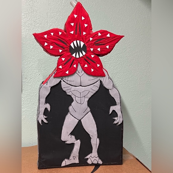 Handmade Other - Demogorgon piñata